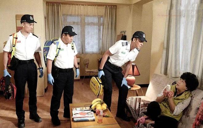 别再看《巨塔之后》强推5部医疗职业剧看完秒懂啥叫紧张刺激(图12)