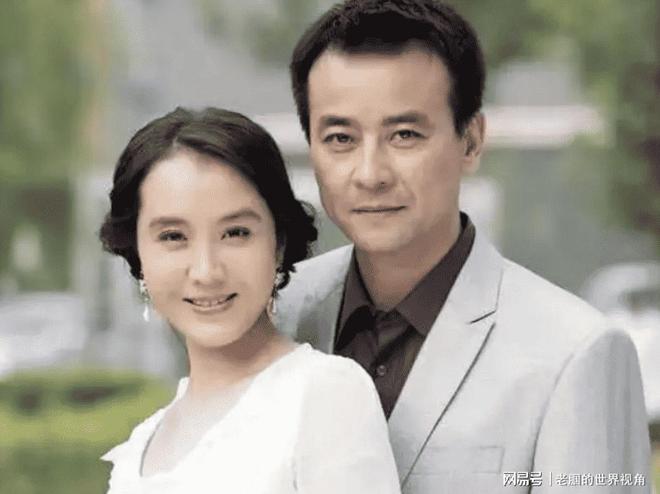 恩爱十几年难抵残酷现实？罗钢娶小23岁郝蕾年龄差原来不算坎(图8)